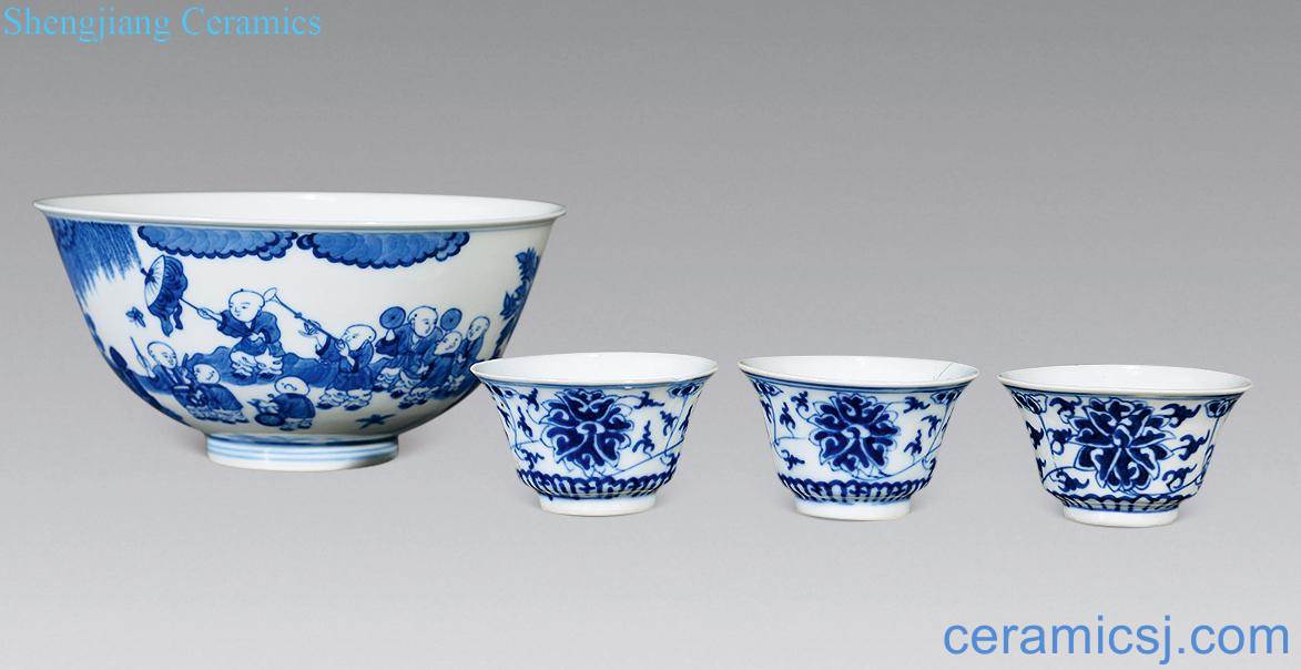 Qing guangxu Blue and white tie up branch lotus cup, 16 son bowl (four)