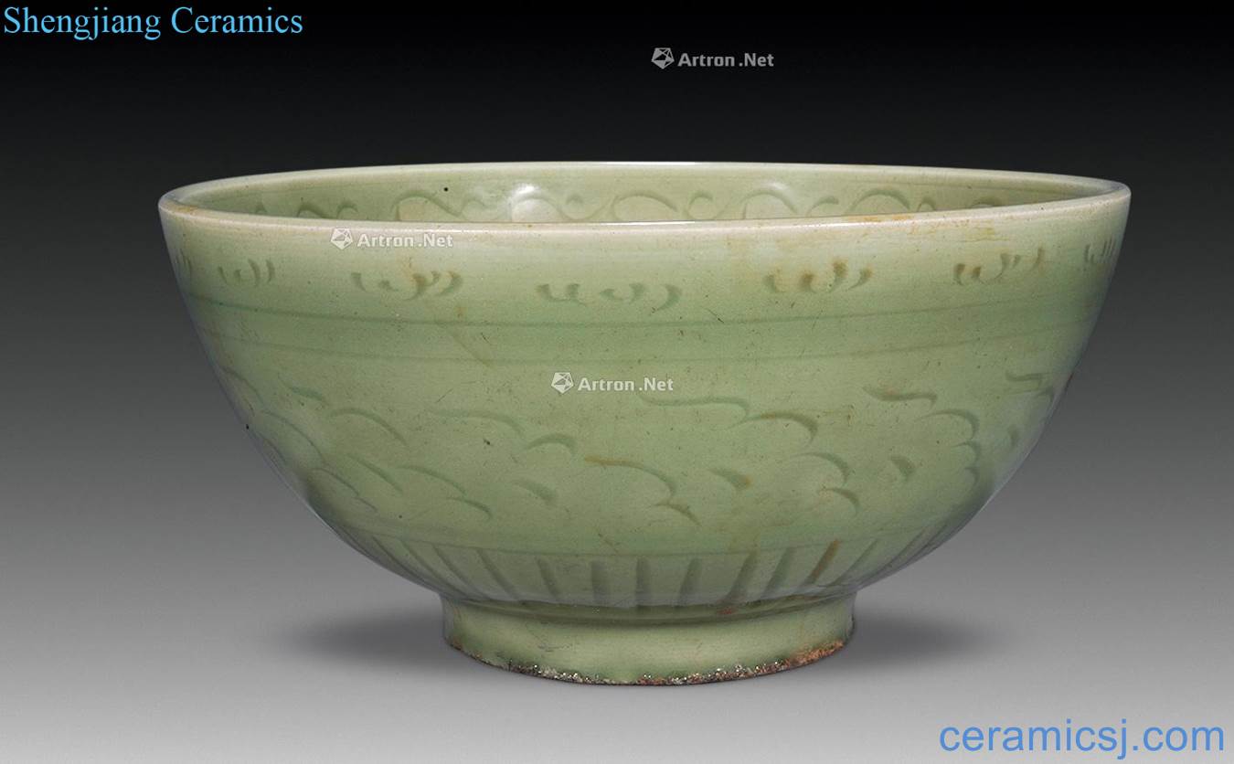 Ming hongwu Longquan scratching chrysanthemum core bowl