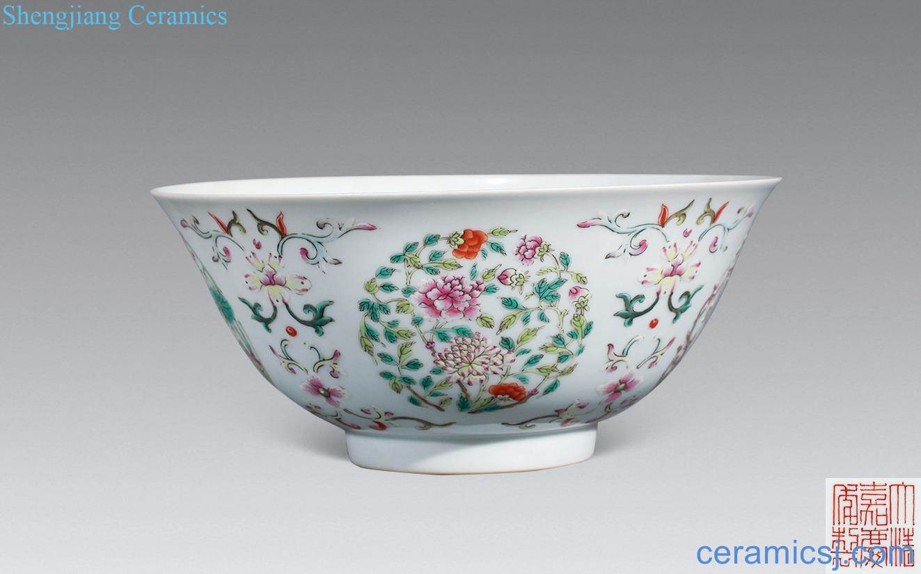 Qing jiaqing famille rose flower bowls