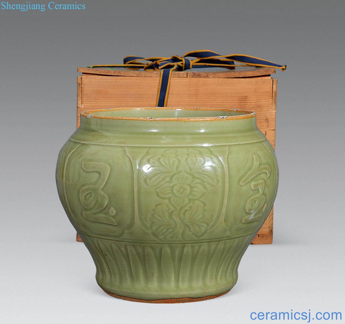 Ming Longquan celadon and cans