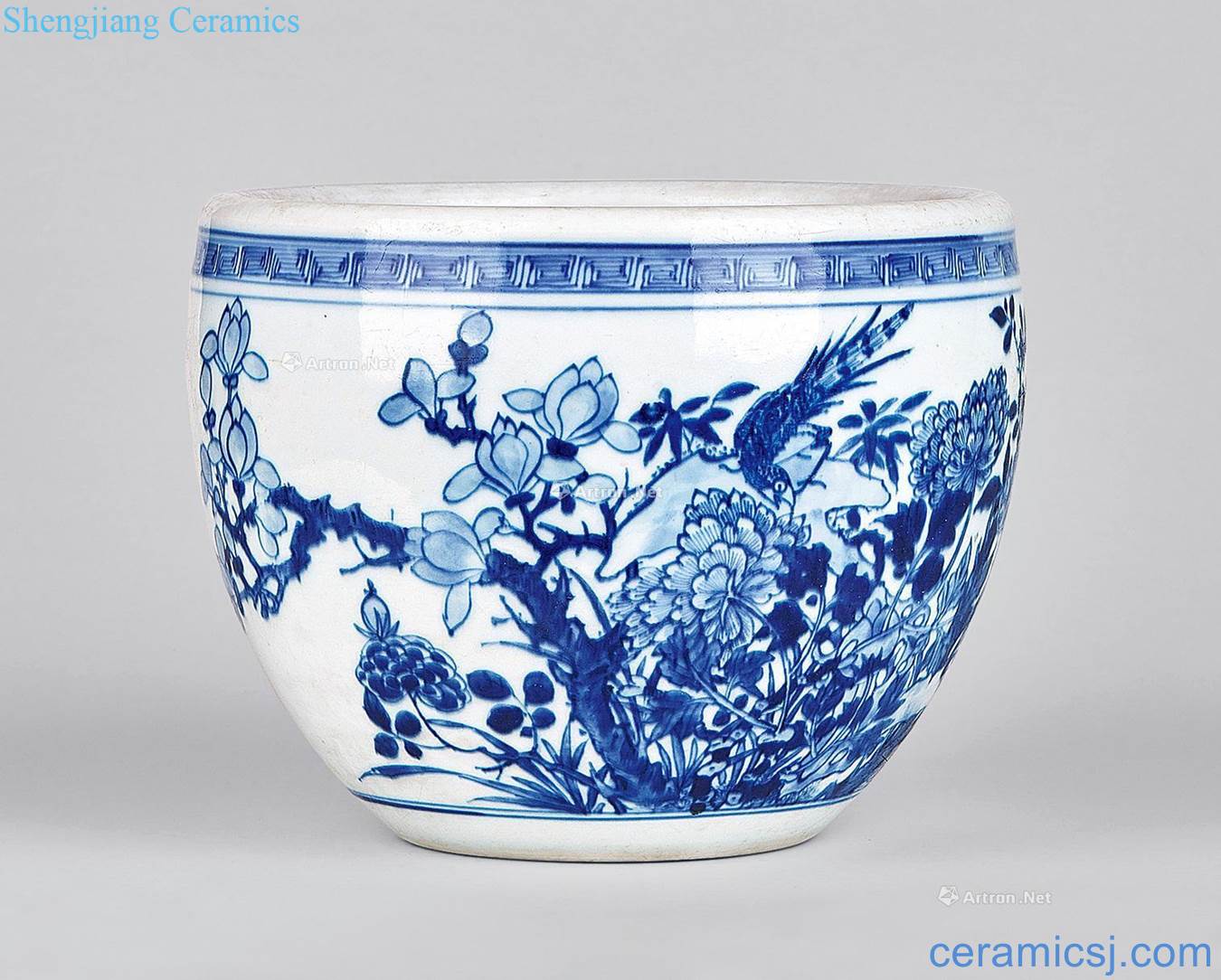 In the early qing Blue and white flower on grain cylinder