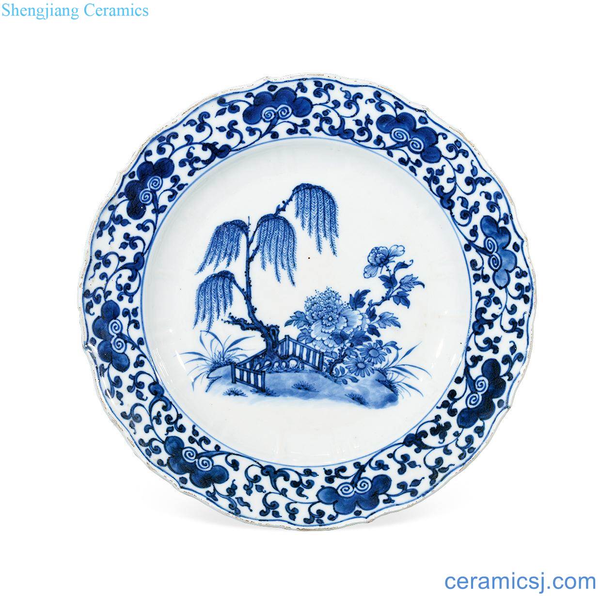 Qing qianlong Blue and white flower ling mouth tray