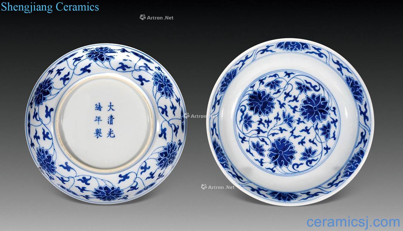 Qing guangxu Blue and white tie up lotus flower plate (a)