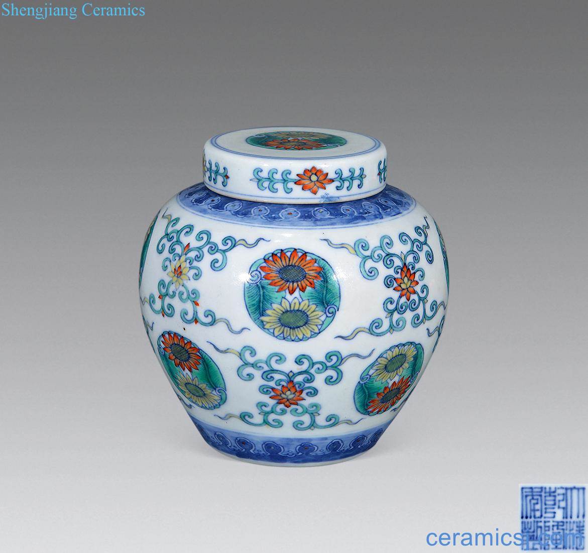 Qing qianlong dou CaiTuan chrysanthemum pot