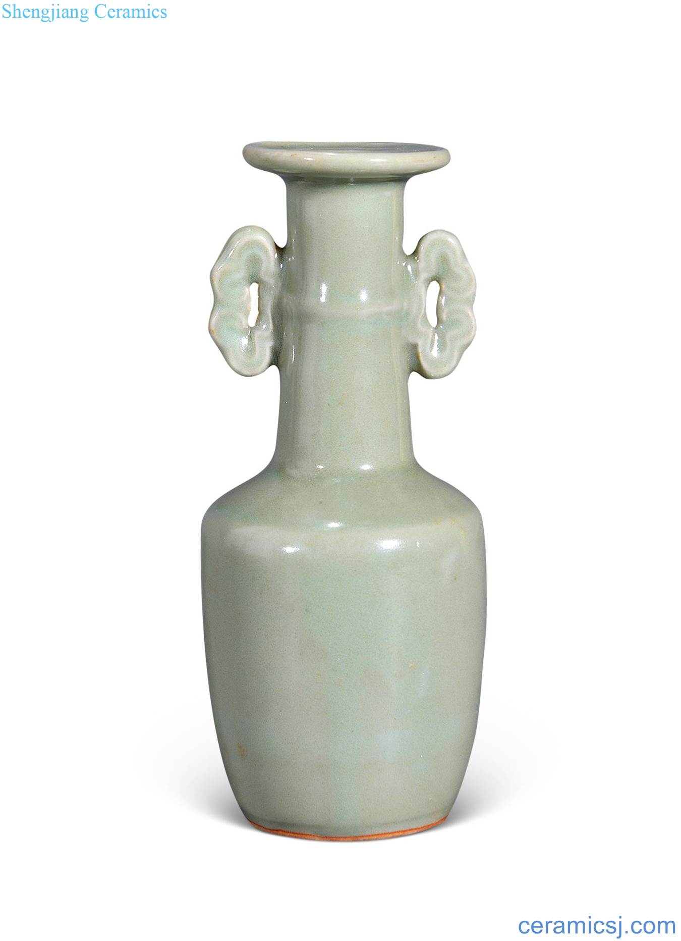 Ming Longquan celadon vase with a double cloud