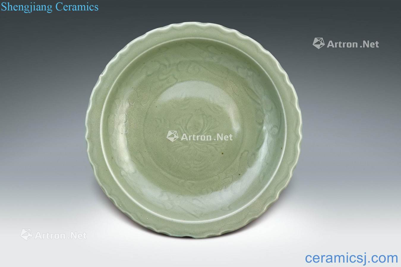 Ming hongwu Longquan celadon flowers fold along the dark moment bound branches ling mouth tray