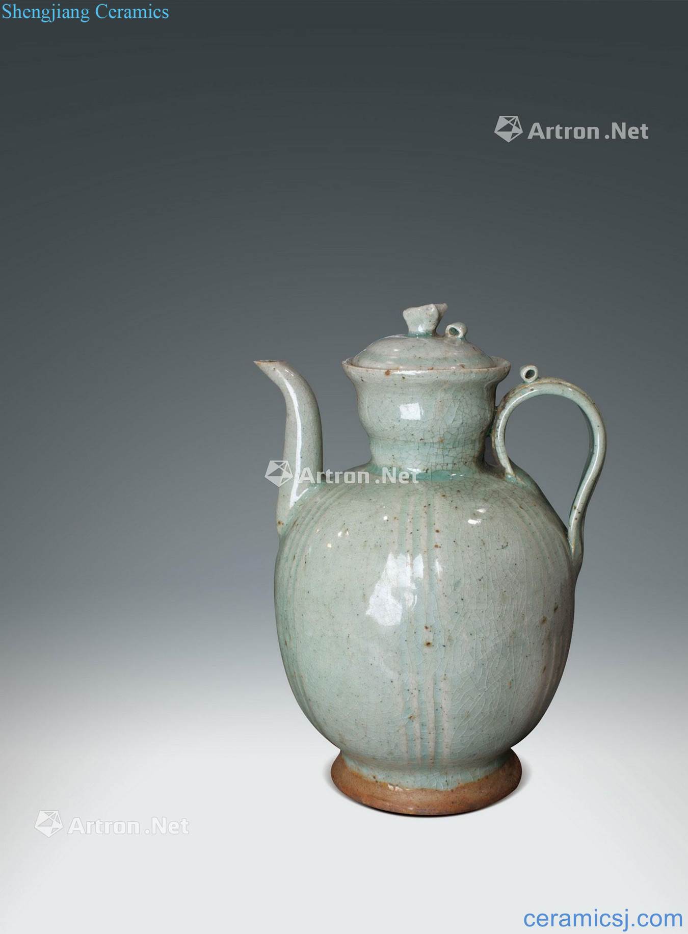 The song dynasty Green glaze ewer