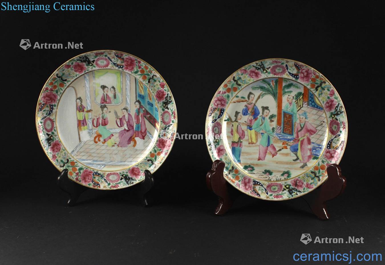 Qing qianlong period Stories of export pastel grain disc A pair of