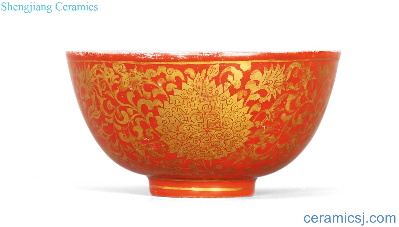 Ming jiajing alum red bowl lotus decorative pattern around it