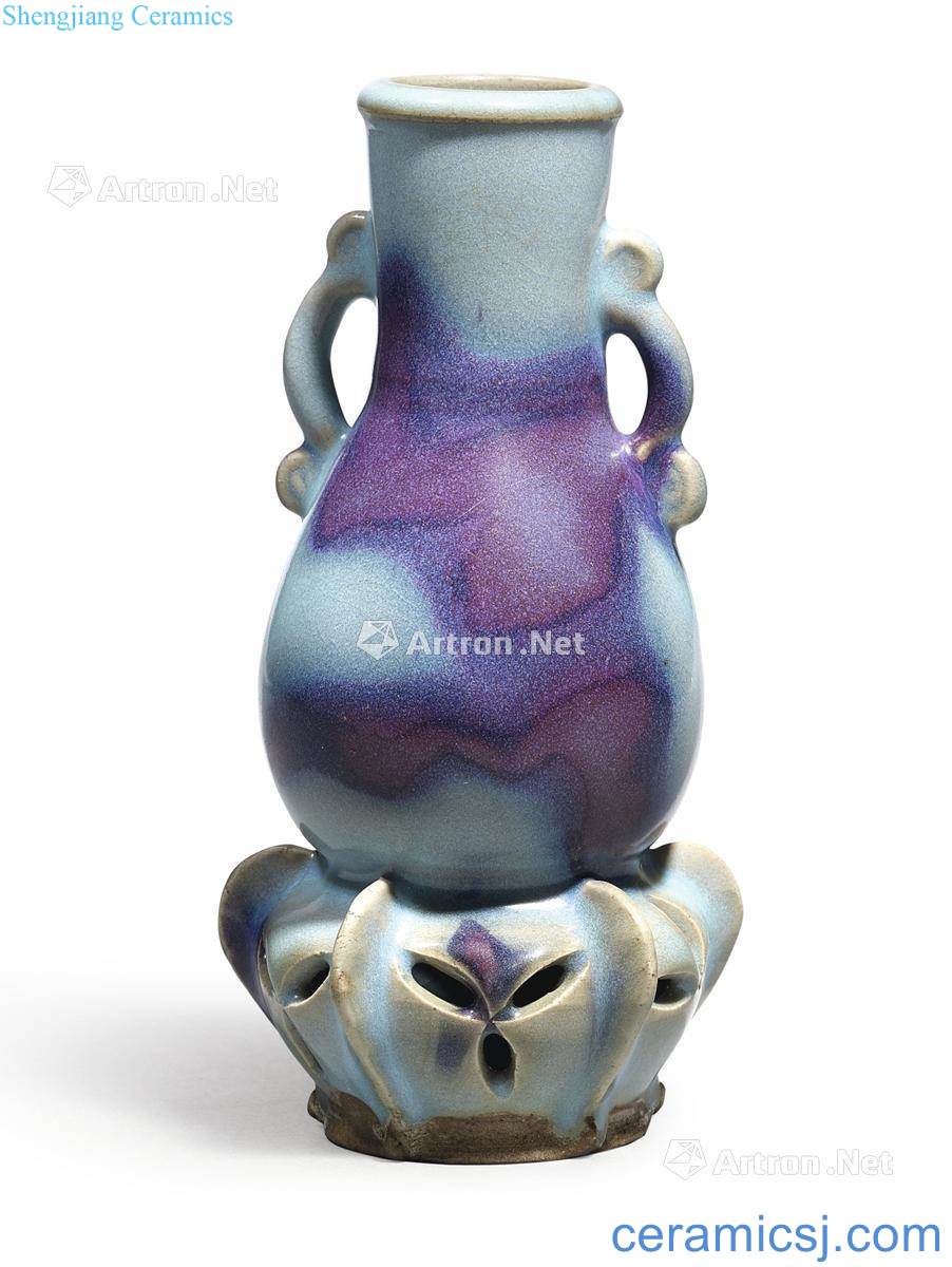 Gold to yuan Sky blue glaze masterpieces purple ears even a bottle