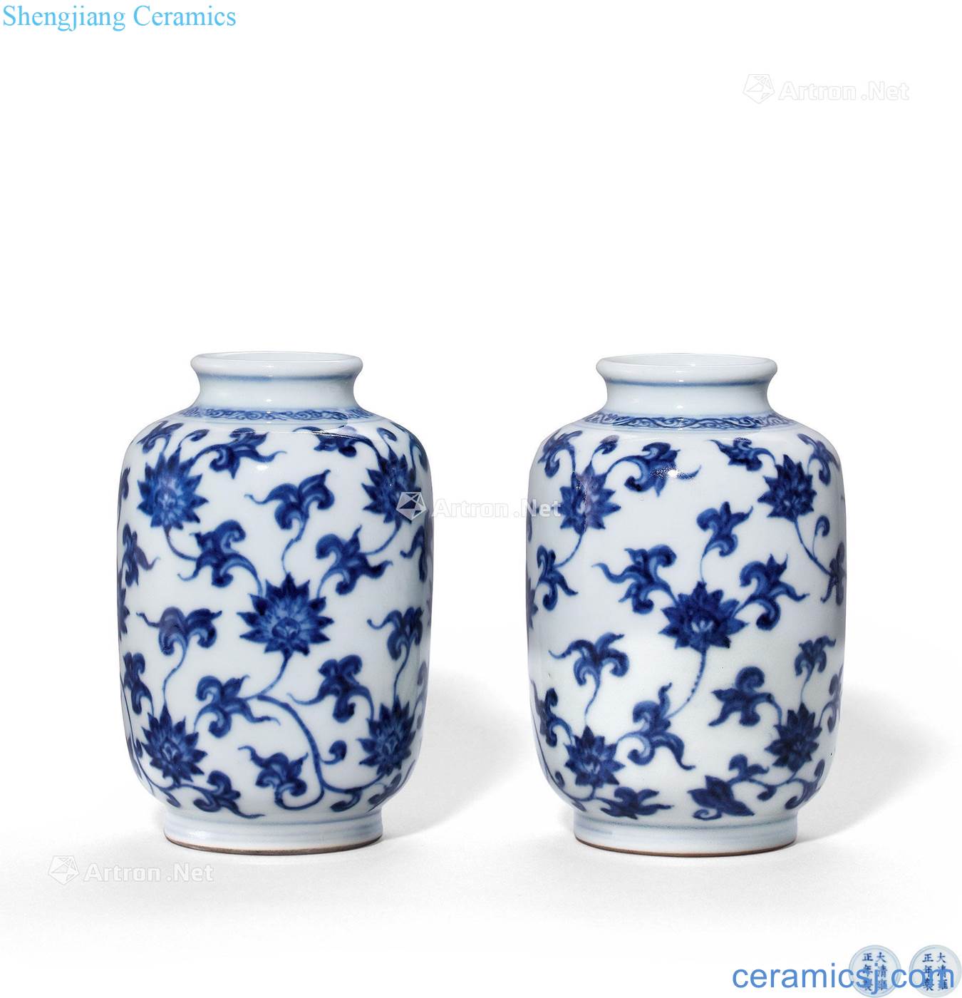 Qing yongzheng Blue and white tie up lotus flower grain canister (a)