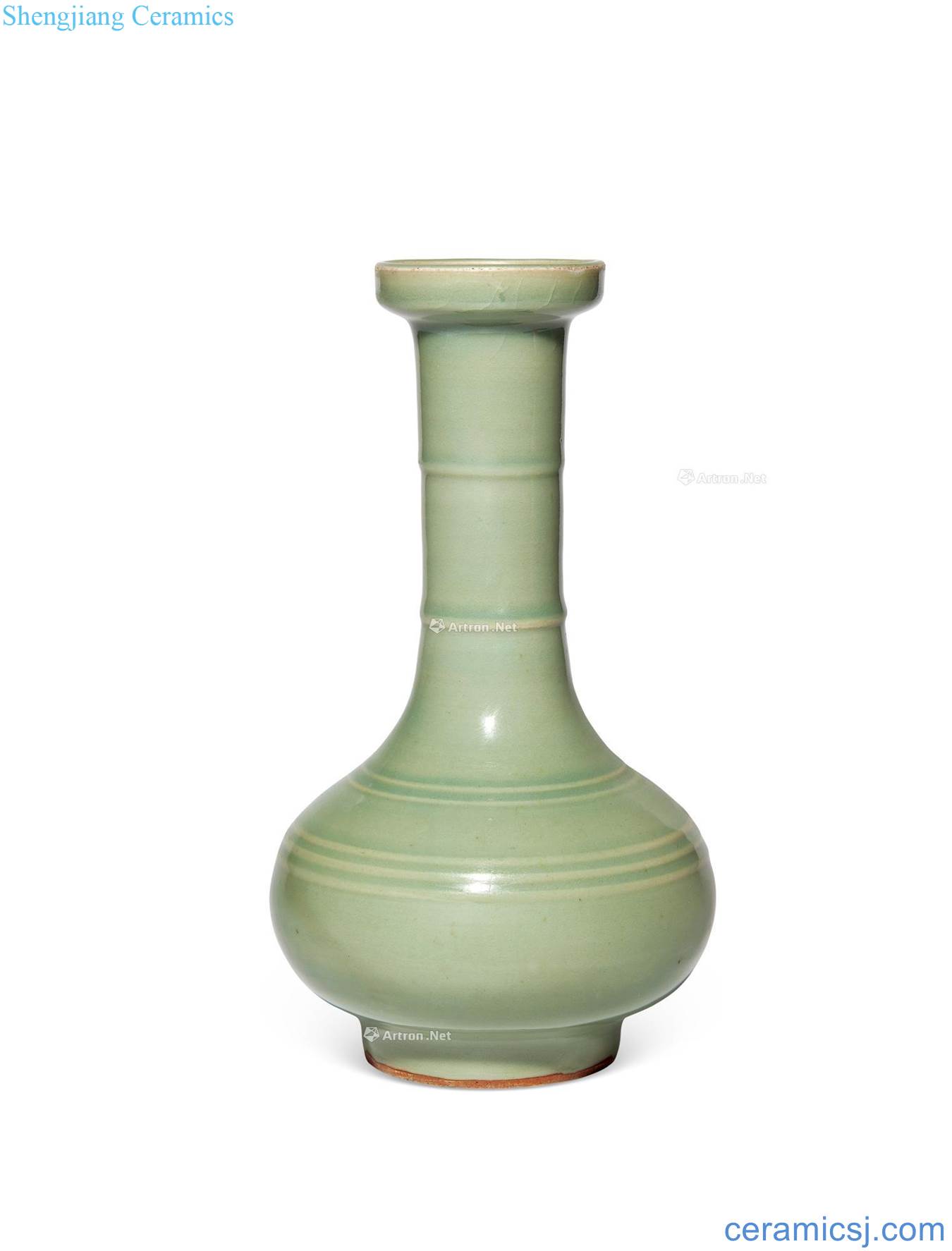 yuan Longquan celadon bowstring grain dish buccal bottle