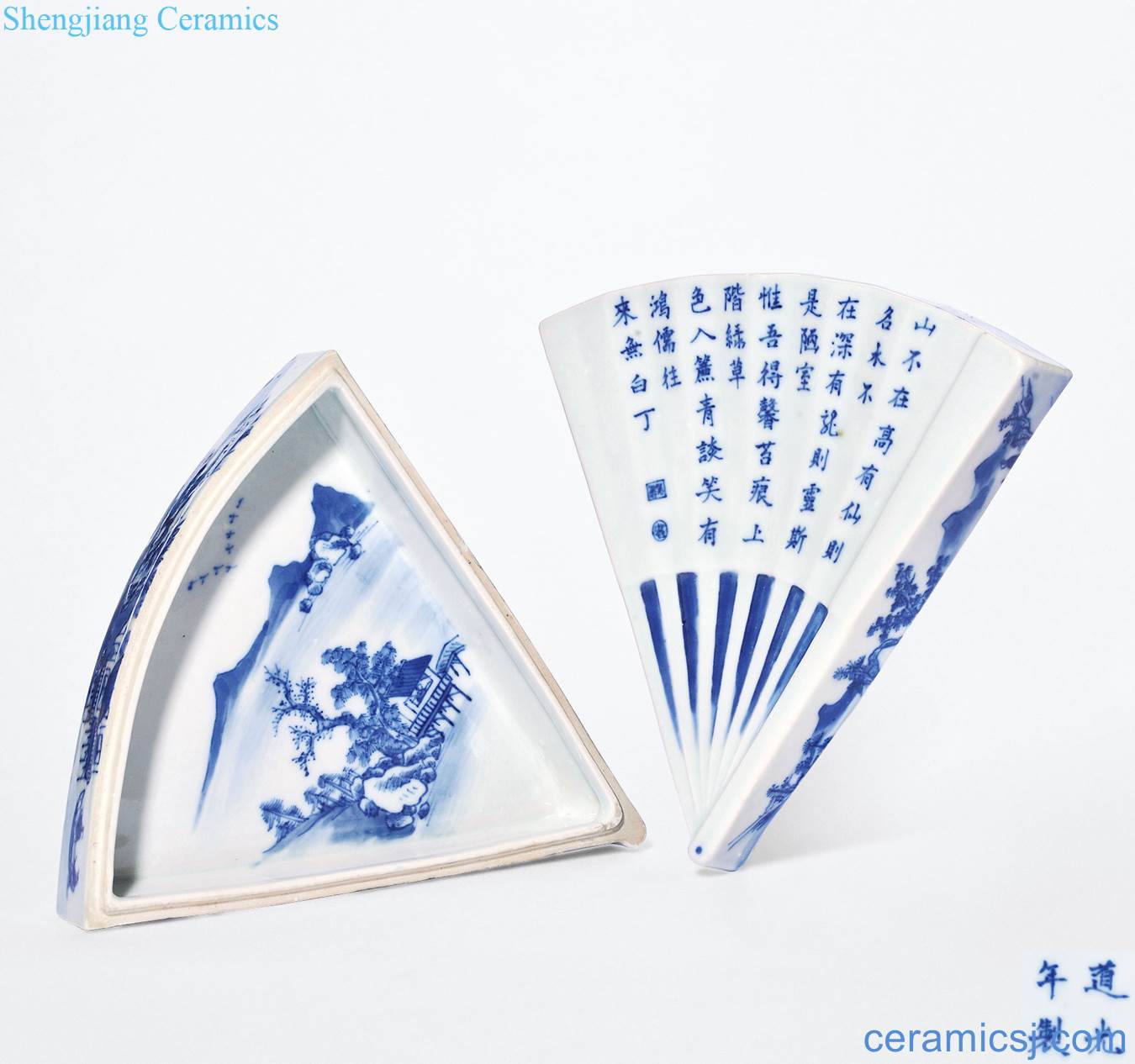 Qing daoguang Blue and white landscape poetry fan cover box characters