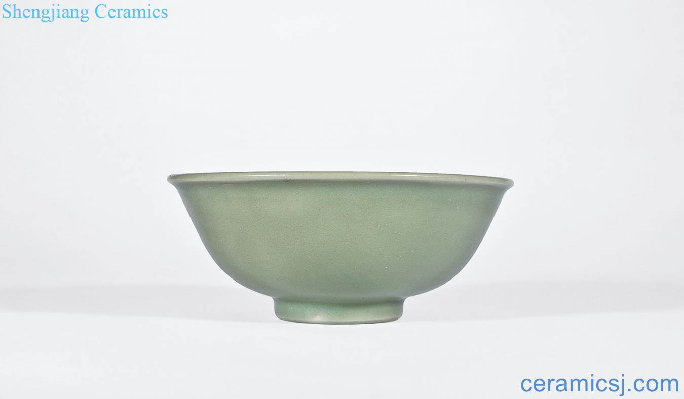 Early Ming dynasty longquan celadon stamps flower grain big bowl