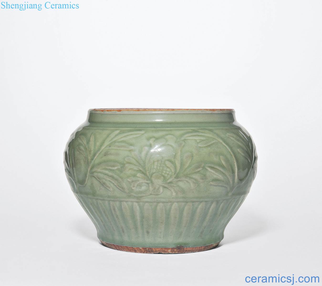 yuan Longquan celadon green glaze dark moment branch flowers grain tank