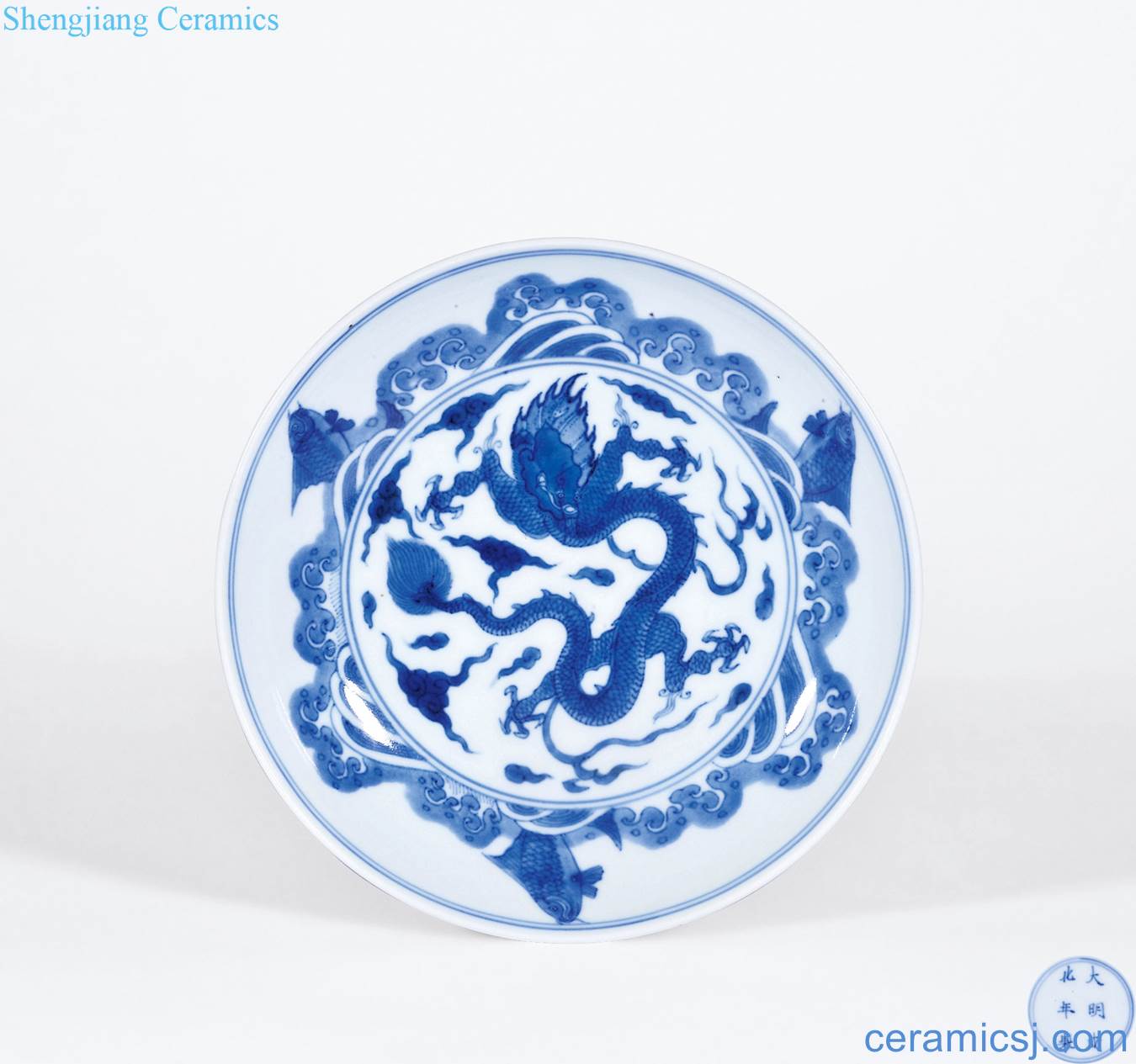 The qing emperor kangxi Blue and white fish dragon pattern plate