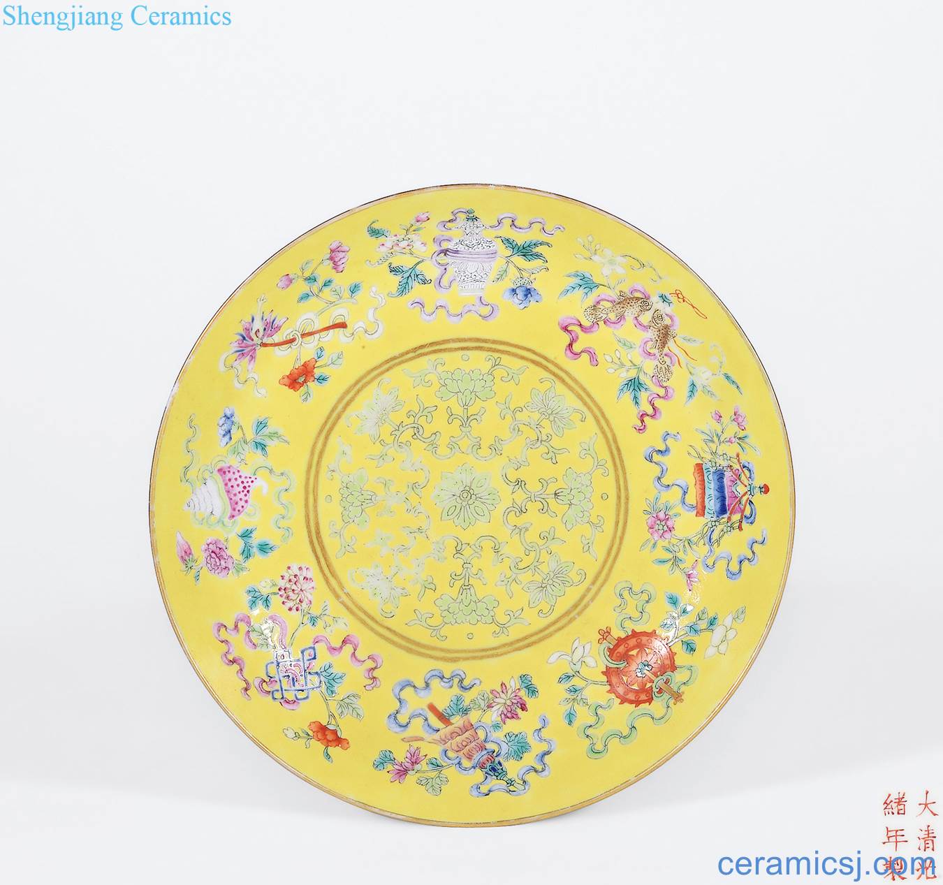 Qing guangxu To pastel yellow lotus flower in a tray