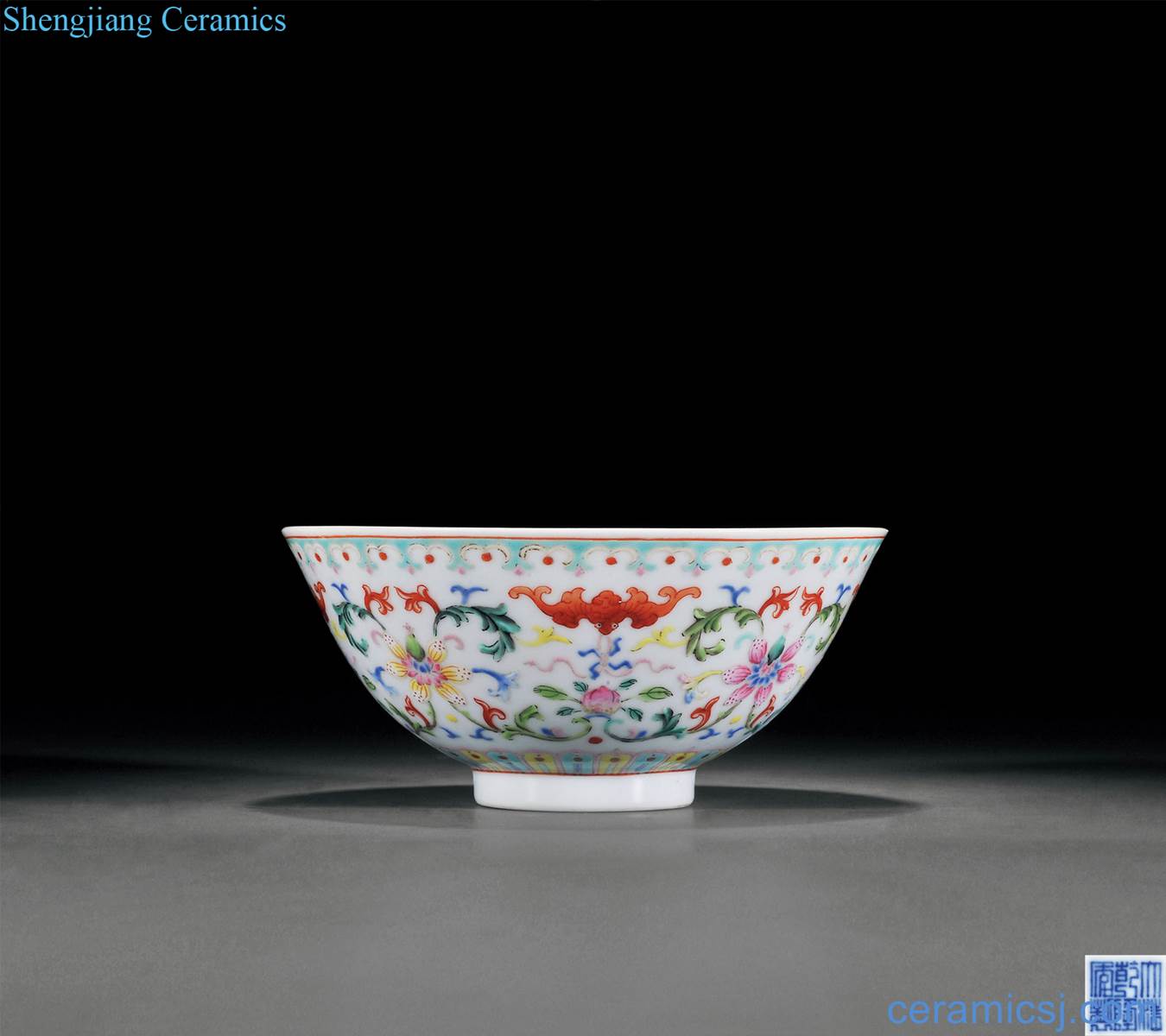Qing qianlong pastel branch lotus live lines bowl