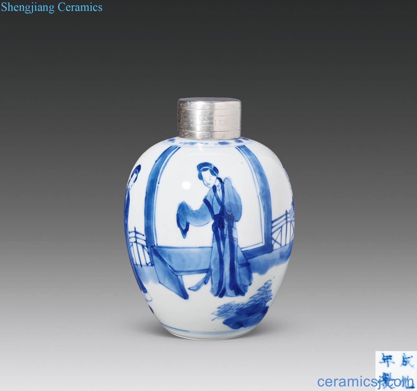 The qing emperor kangxi Blue and white had a small pot