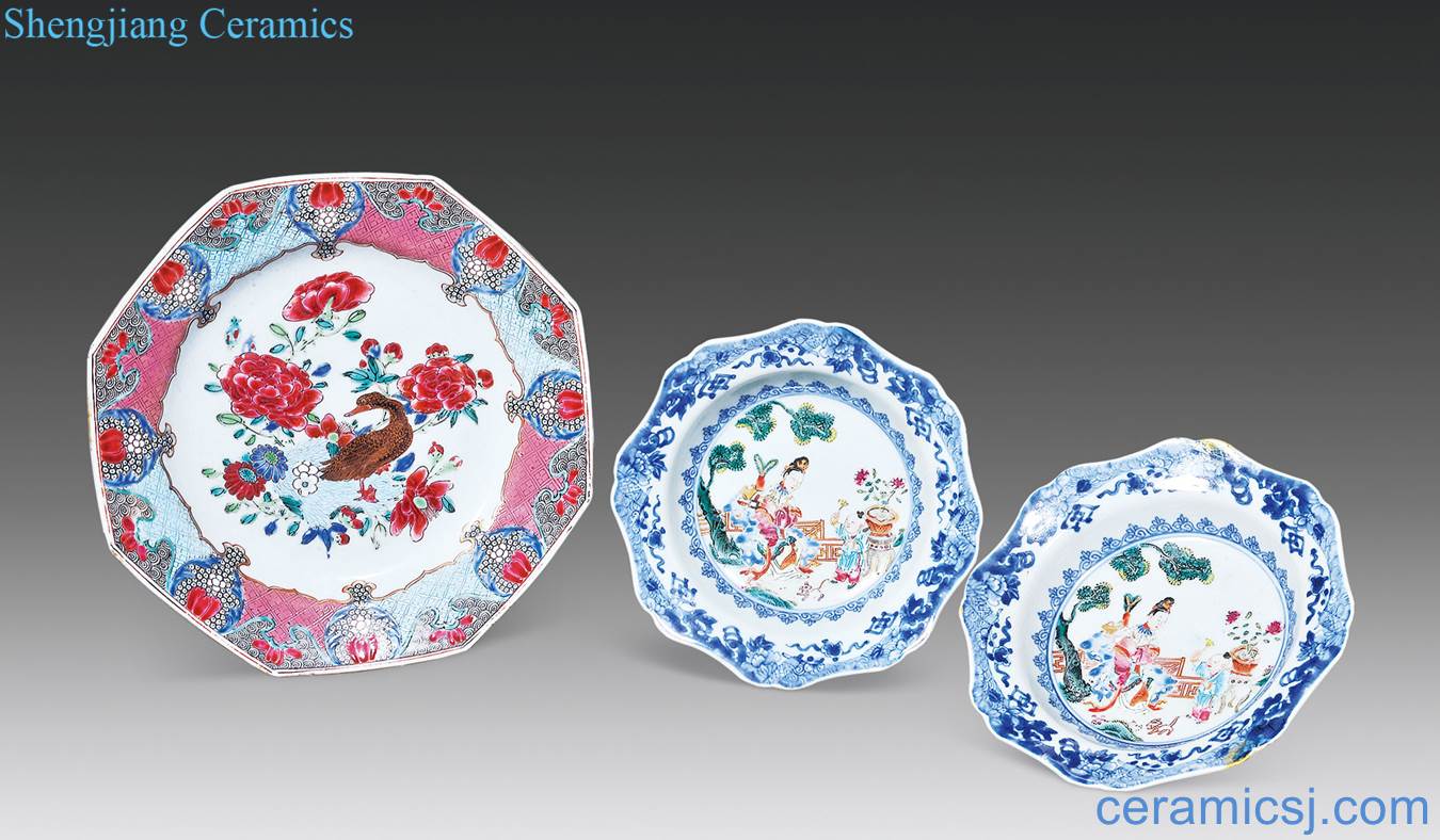 Qing yongzheng porcelain enamel godson figure plate, powder enamel tray (three)