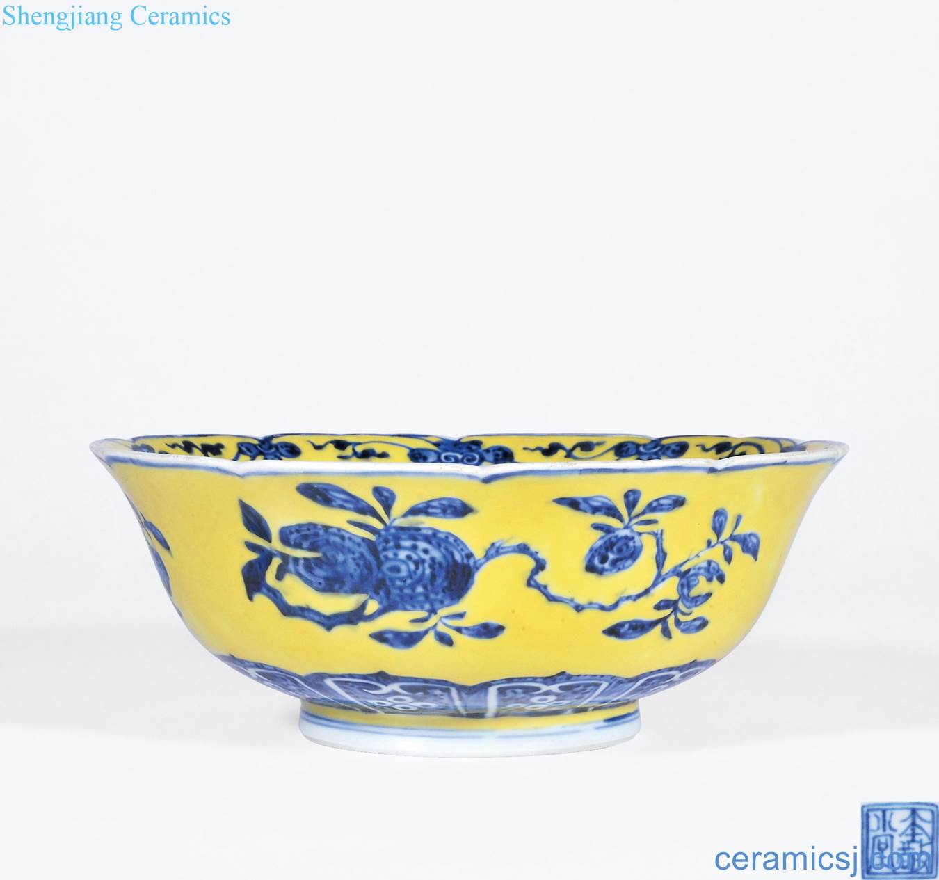 Qing qianlong Yellow blue and white sanduo lines to spend big bowl
