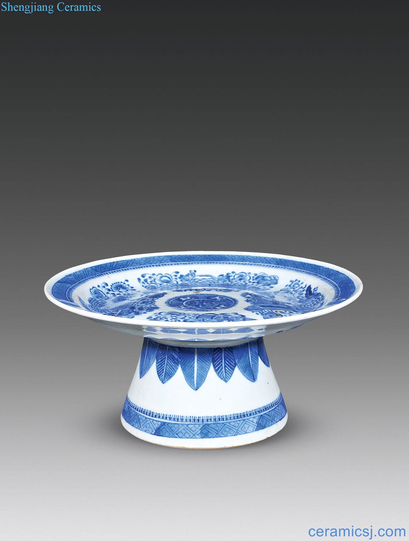 Mid qing Blue and white flower grain footed for plate