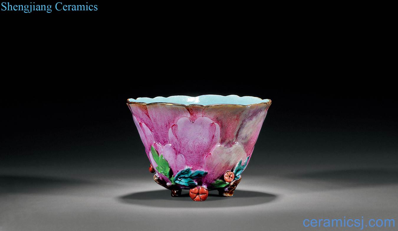 Qing qianlong pastel magnolia cup