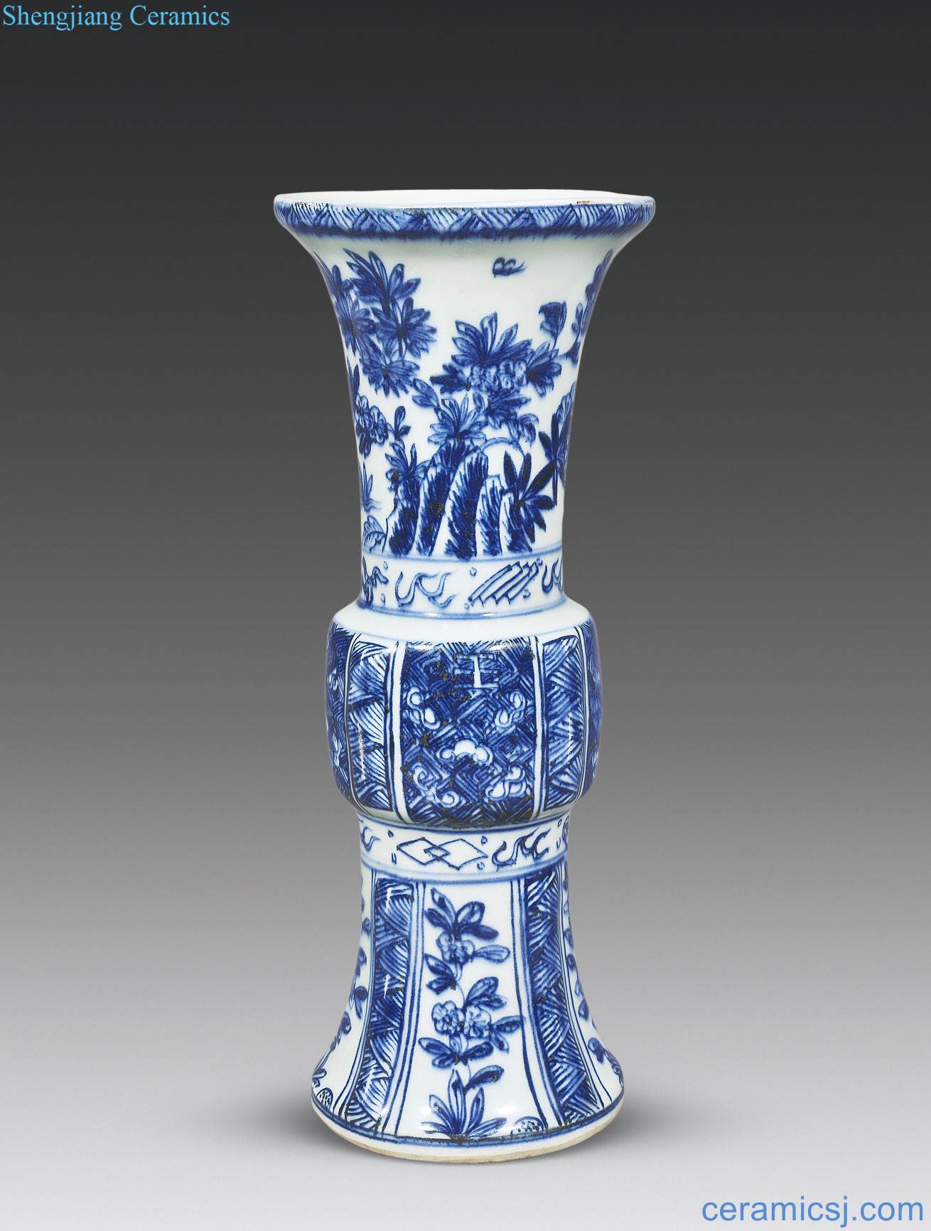 In the late Ming Blue and white flowers vase with butterfly tattoo