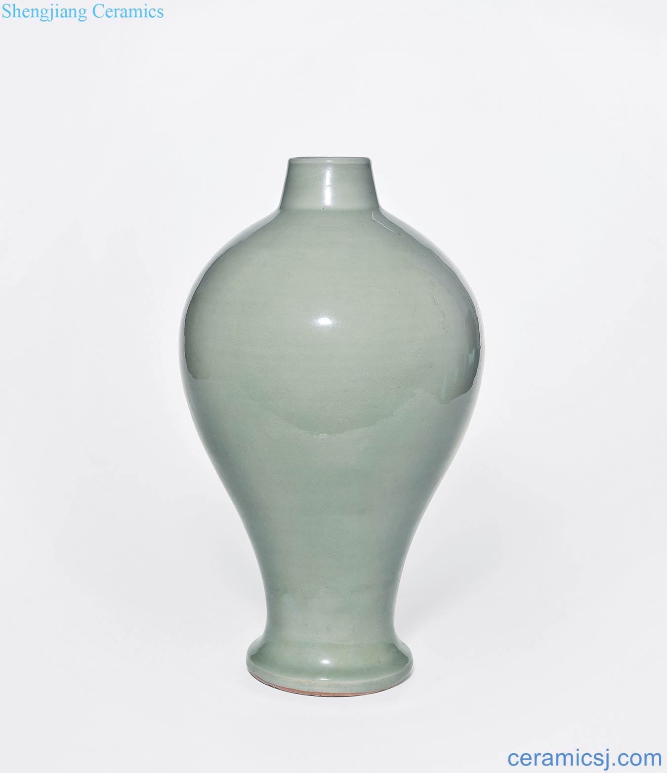 Early Ming dynasty Longquan celadon glaze plum bottle