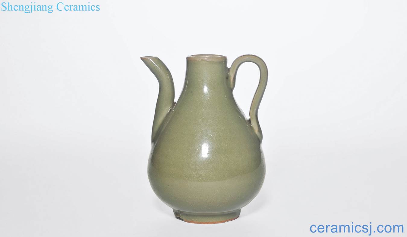 Ming Longquan celadon glaze pear pot