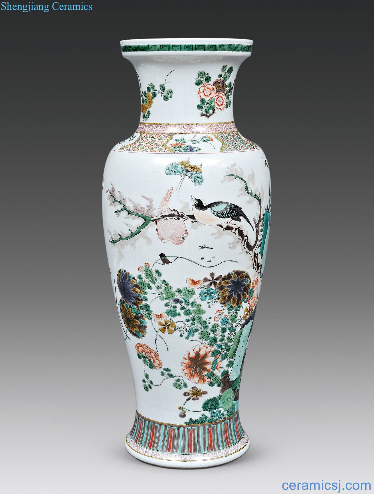 qing Colorful flowers and birds grain big goddess of mercy bottle