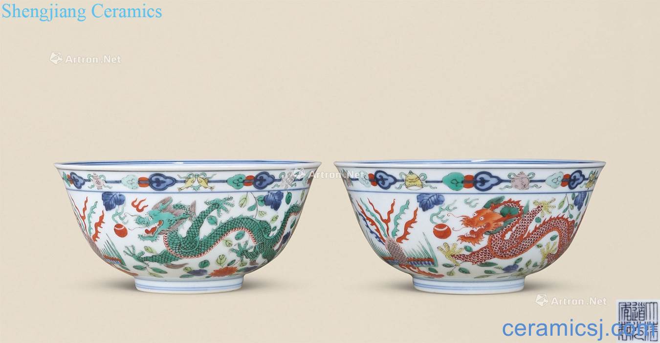 Qing daoguang Colorful longfeng green-splashed bowls (a)