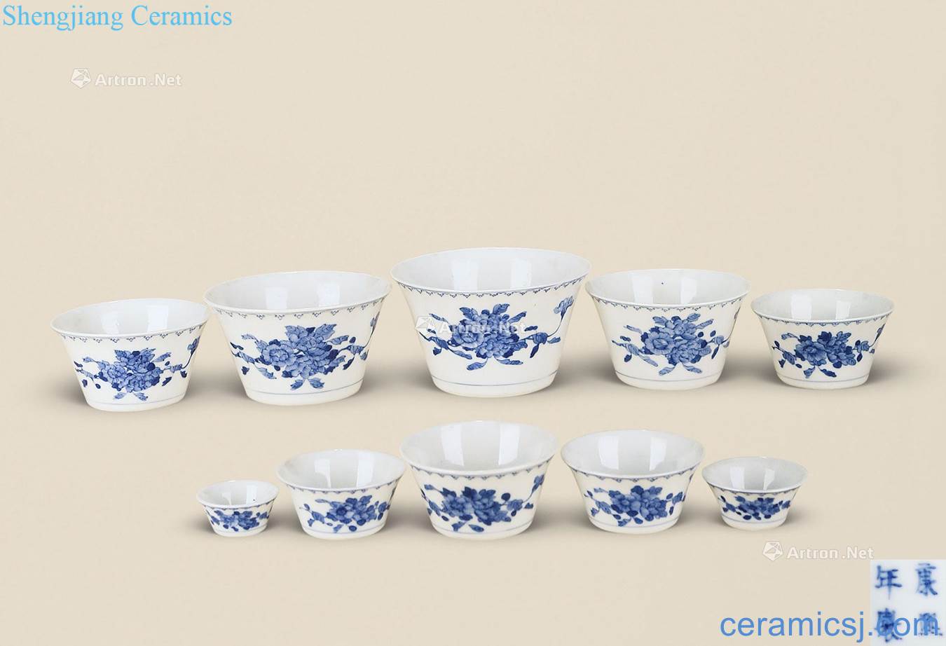 Qing guangxu Blue and white flowers set of cup (10)