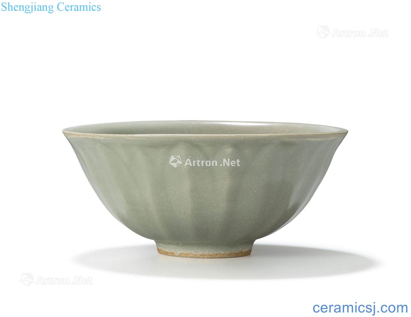 yuan Longquan celadon green glazed carved Hualien disc green-splashed bowls