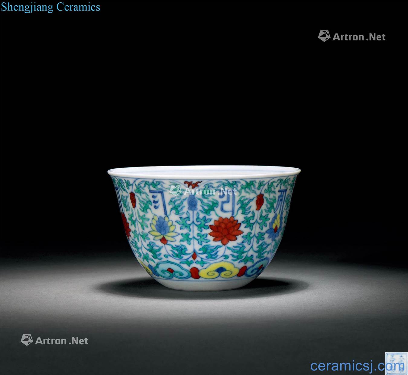 Qing yongzheng bucket color lotus Sanskrit cup