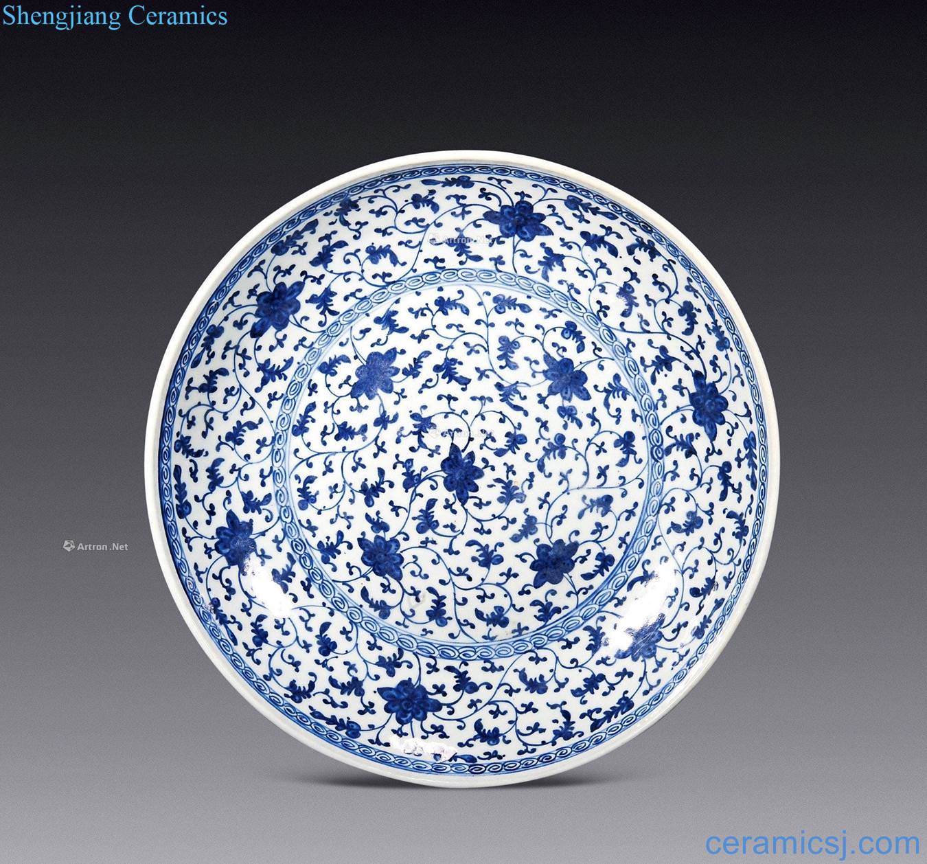 Emperor qianlong Blue and white lotus flower pattern plate