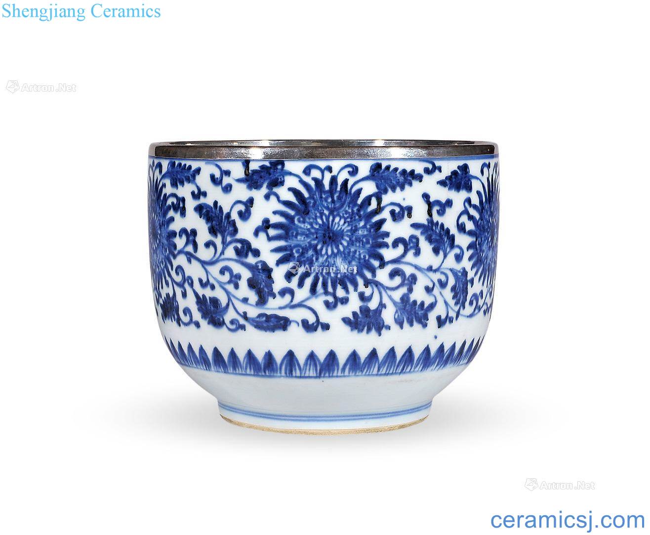 Qing yongzheng Blue and white lotus flower grain water bowl