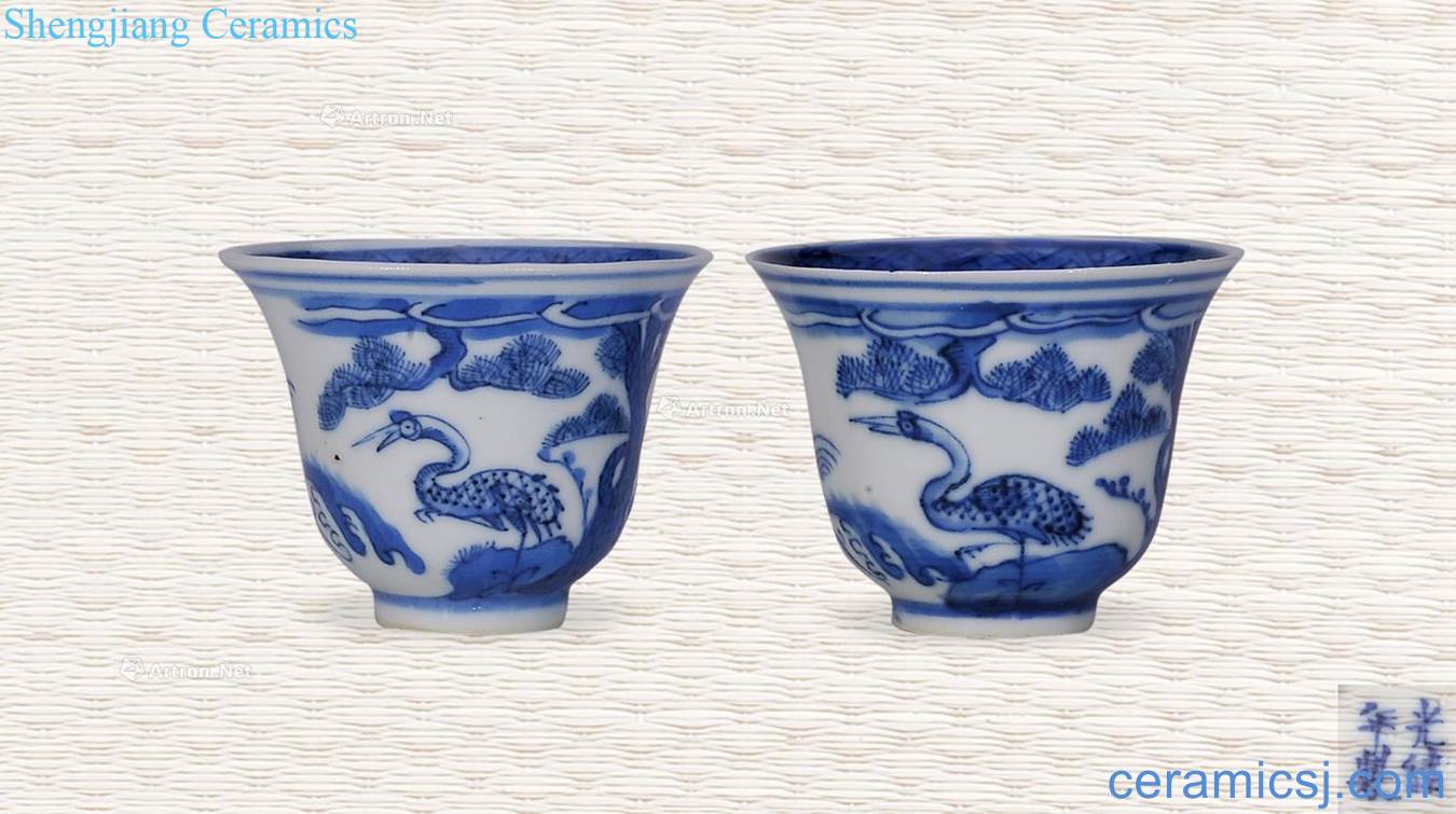 qing Blue and white pine crane figure small cup (a)