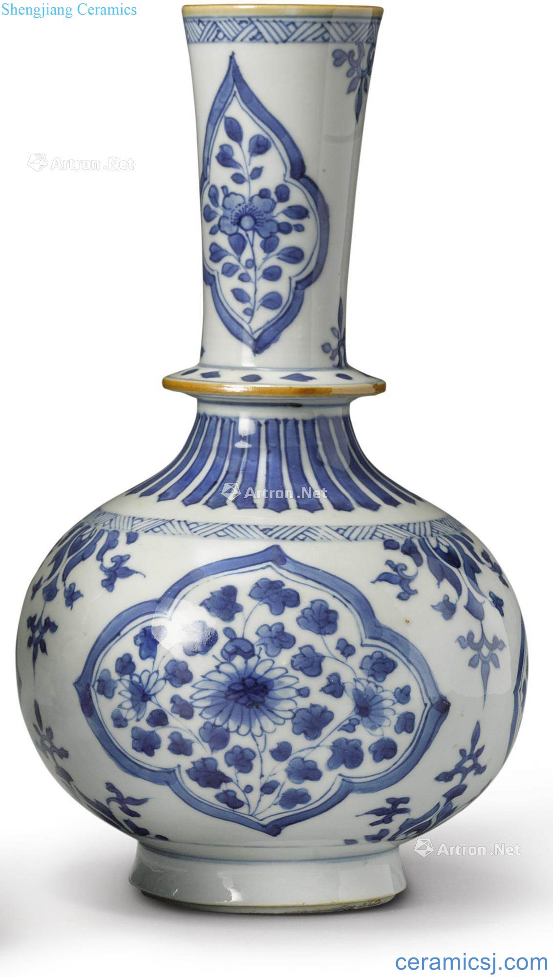 The qing emperor kangxi Blue and white medallion flower grain bottle