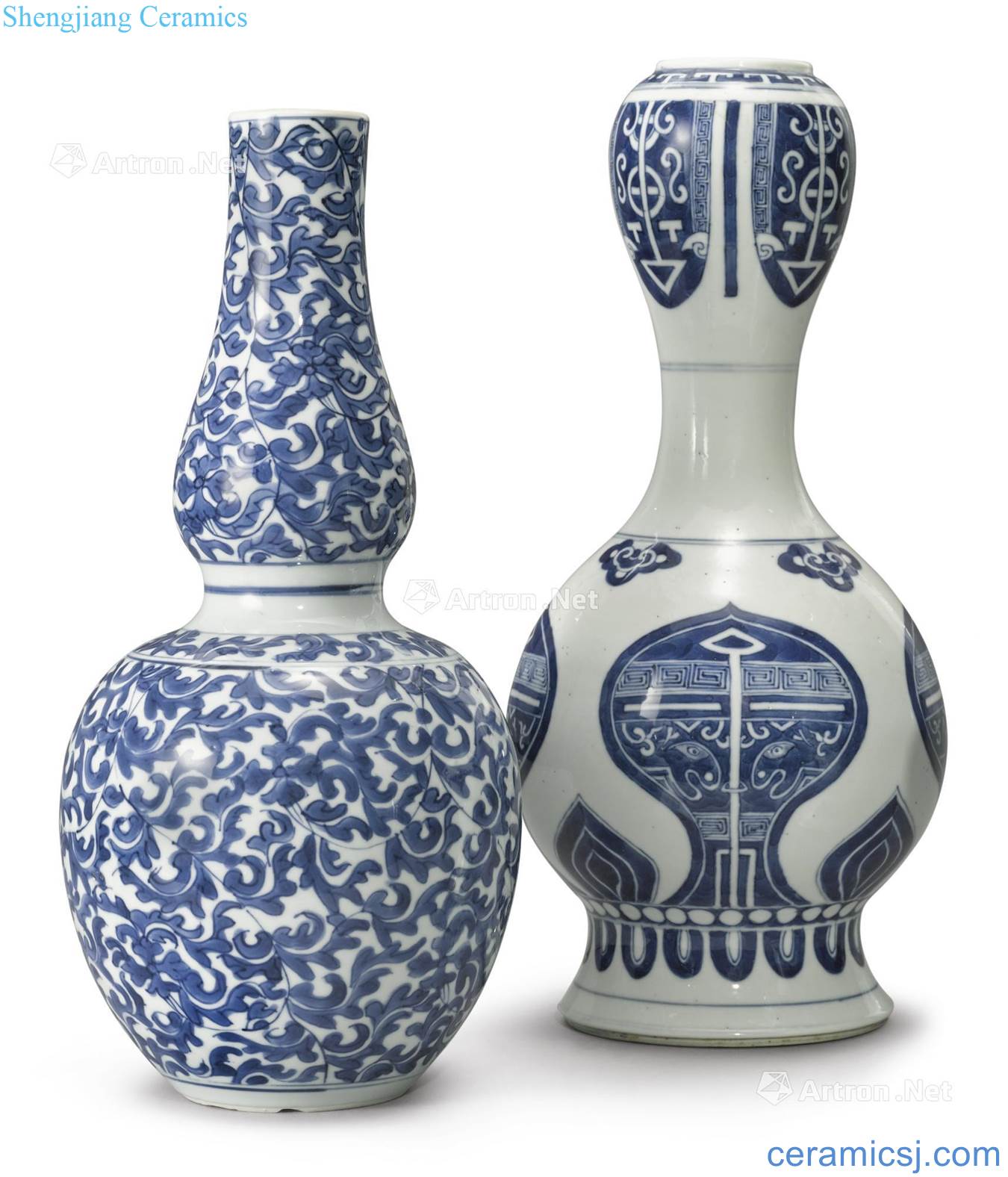 Qing dynasty in the 19th century Blue and white antique gluttonous grain garlic bottle and flower blue tie up branch lines gourd bottle