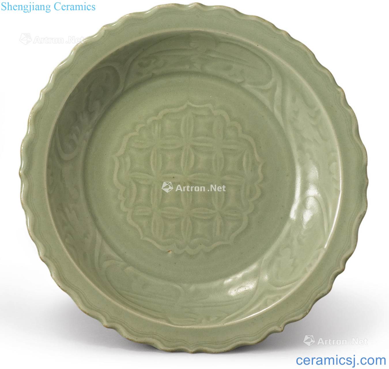 Ming Longquan celadon green glaze carving jin wen ling mouth tray