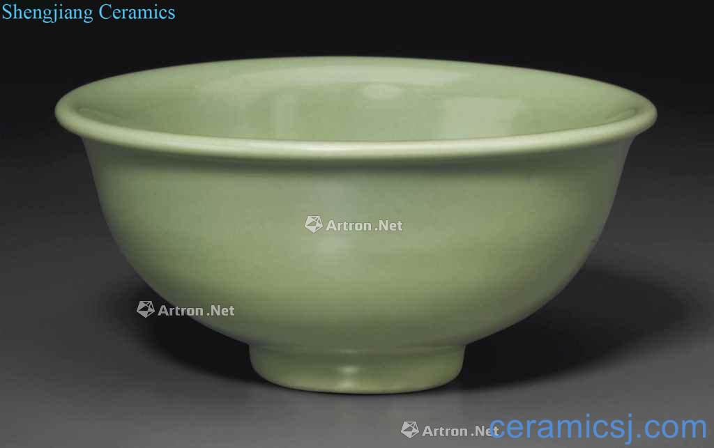 Ming in the 15th century Longquan green glaze 盌
