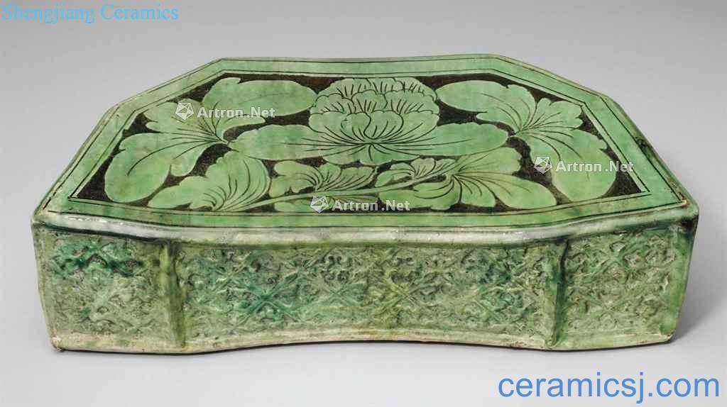Song/gold magnetic state kiln green glazed carved flower peony grains pillow
