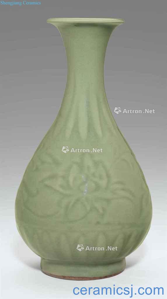 yuan Longquan lotus pattern okho spring bottle green glaze