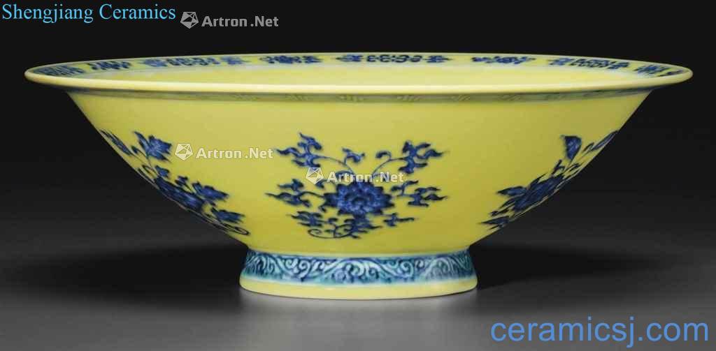 Qing qianlong Grain fold along the 盌 yellow to blue and white flowers