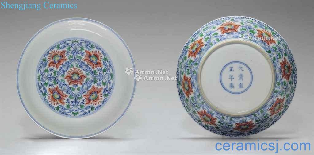 Qing yongzheng bucket colors branch's lotus tray (a)