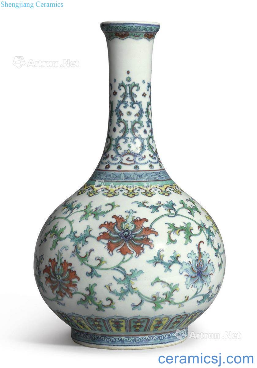 Qing in the eighteenth century Dou colors branch lotus grain to the flask
