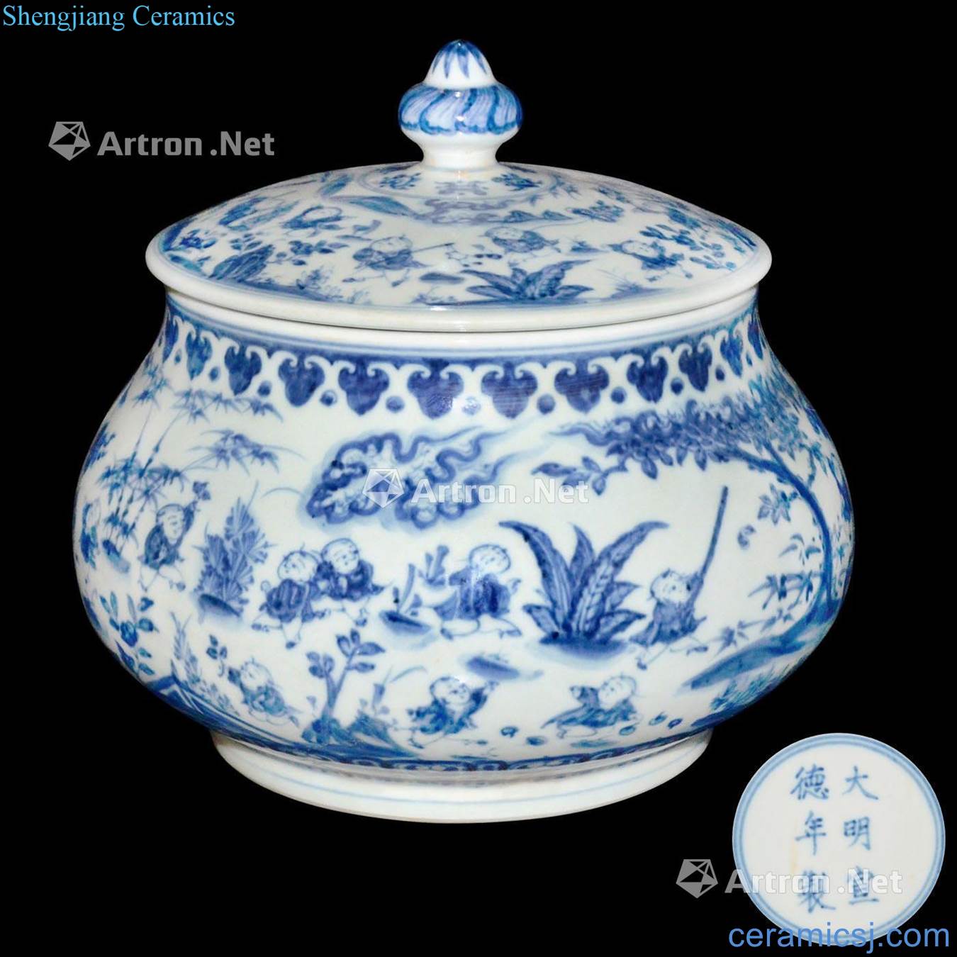 Ming xuande Blue and white palace garden baby play rare honour