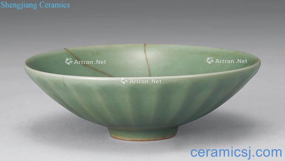 Ming Celadon petals green-splashed bowls