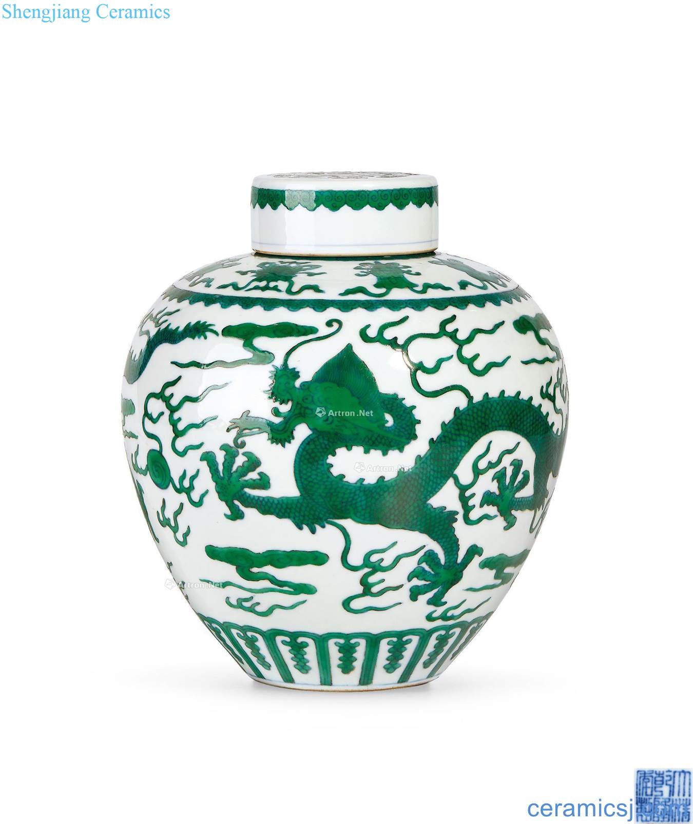 Qing qianlong bucket color green glaze dragon tank